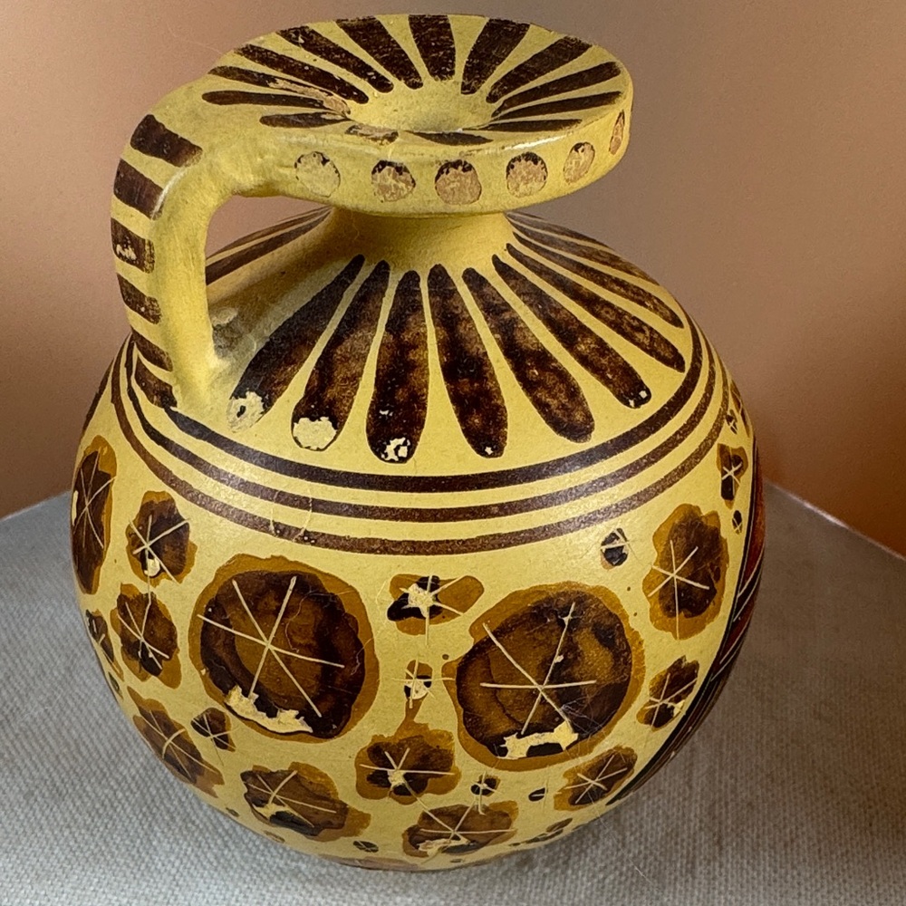 Vintage Handmade ceramic reproduction of an ancient Greek aryballos oil jar. - Picture 4 of 12